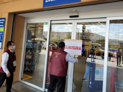 La Profeco clausura y multa con un mdp a Sam’s Club de Neza por revisar mercancía contra ticket