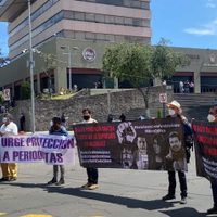 Marchan periodistas en Edomex para exigir un alto a las agresiones contra el gremio