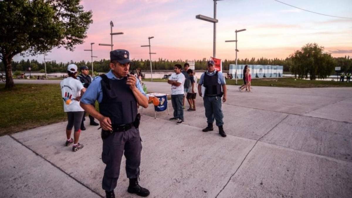 Controles en Neuquén Capital. Fuente: (Twitter)