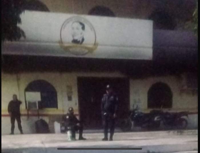Chiapas: Grupo armado incendia la presidencia municipal de Benemérito de las Américas