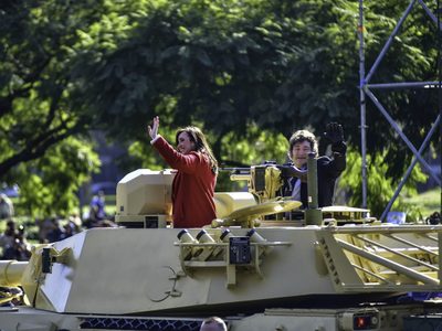 Para ahorrar, cancelaron el desfile del 9 de Julio