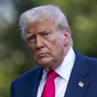 Trump intensifica batalla con el Wall Street Journal por la historia de Epstein