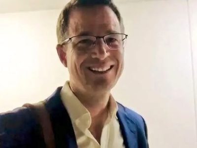 Ricardo Anaya reaparece en México para registrarse en el Senado