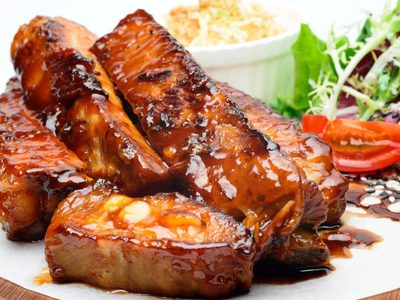 Costillas de cerdo rellenas: dale una vuelta gourmet a tus almuerzos de domingo con esta receta que es una bomba