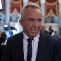 Gobierno de Trump prevé despedir a la mayoría de los 80 mil trabajadores federales de salud