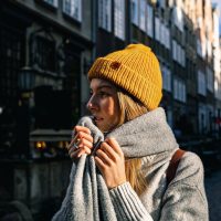 El accesorio que destronó al gorrito de lana y es la nueva obsesión fashionista