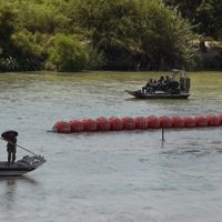 Autoridades tratan de identificar dos cadáveres hallados en el Río Bravo; uno junto a boyas flotante