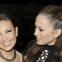 Jennifer López y Thalía posaron juntas y arrasaron en las redes ¿Cuál más hermosa?