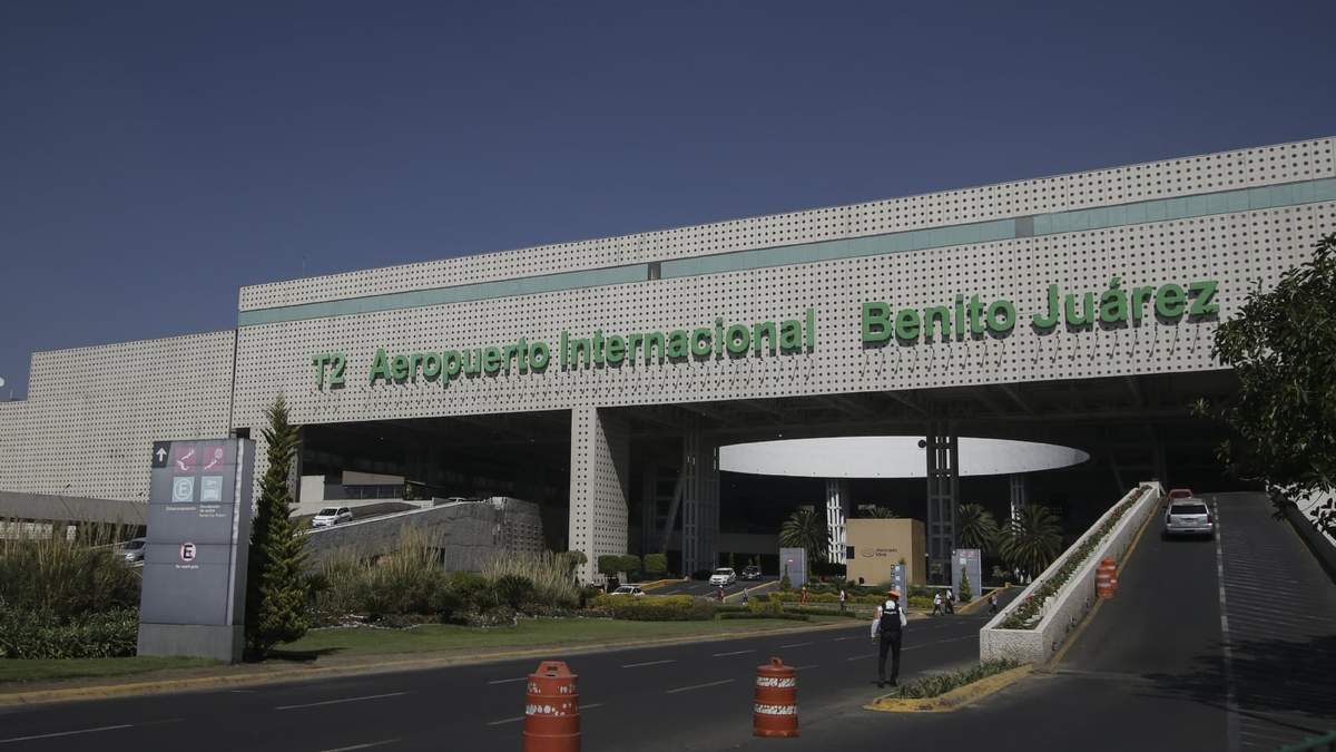 La medida es unilateral y no se basa en estudios previos, criticaron las empresas de la industria de la aviación tras la publicación del decreto presidencial