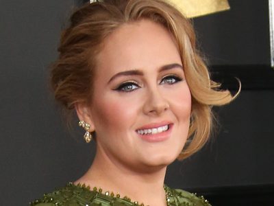 ¿Sabes qué es lo que Adele esconde y que tiene locos a sus fans?