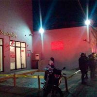 Atacan con explosivos cajero de Santander y oficinas de Prodecon en Oaxaca