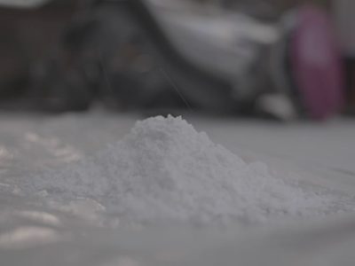 EU aplica sanciones a red china productora y exportadora de precursores químicos para fentanilo