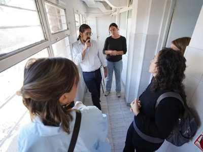 Vecinos de Valentina Sur recibirán atención médica en tráilers hasta que finalicen las obras