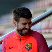'Piqué llorón, España es tu nación”, insultan aficionados al defensa del Barcelona