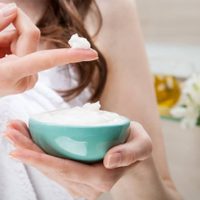 Si tenés el cabello rizado, probá esta mascarilla de solo 3 ingredientes para hidratar tu cabello y dejarlo saludable