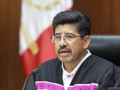 Ministros reculan ante las críticas: ya no usarán las camionetas blindadas
