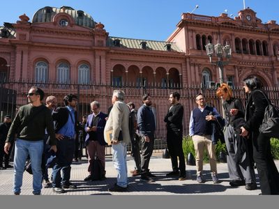 El Gobierno de Milei levantará el lunes el veto a la prensa en la Casa Rosada