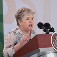 México dará más de 11 mil pesos y empleo a cada venezolano deportado