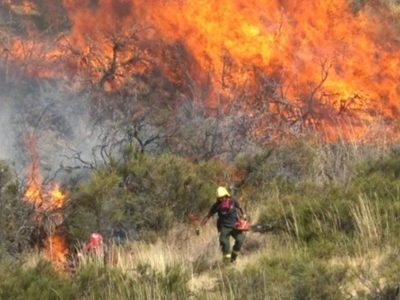 Preocupa el avance del incendio en el Valle Magdalena y las condiciones adversas del clima