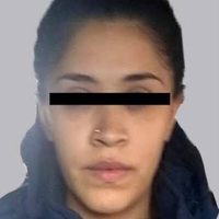 Balean a mujer en carnaval de la colonia Santa Cruz Meyehualco, Iztapalapa