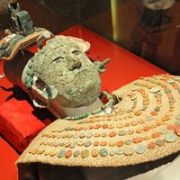Asombra a más de 12 mil visitantes la exposición del ajuar funerario de la Reina Roja