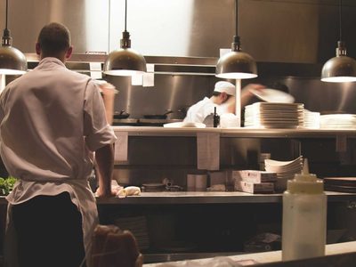 Cocineros se manifestaron con un mensaje virtual sobre la crisis del sector