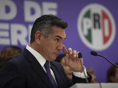 "Alito" recibe revés judicial, pero se blinda contra audios de Layda Sansores con nueva suspensión