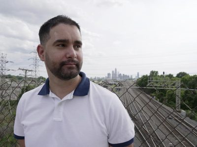 Jóvenes latinos gay ven un porcentaje creciente de nuevos casos de VIH en EU