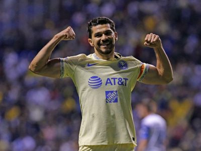 Henry Martín busca aprovechar su oportunidad ante Irak