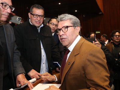 "Estuve en desacuerdo desde que se creó": Monreal apoya eliminar lista de plurinominales del Senado