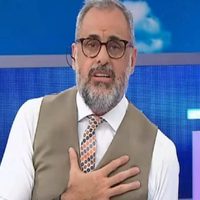 "Hay varios sobres": Jorge Rial podría irse de América TV y despertó la peor sospecha