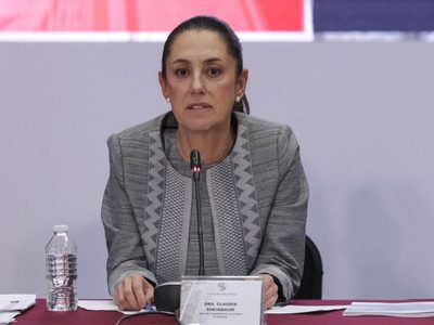 Claudia Sheinbaum enfrenta campaña de bots en su contra... pero también a favor