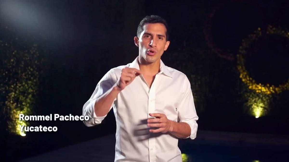 El clavadista olímpico Rommel Pacheco