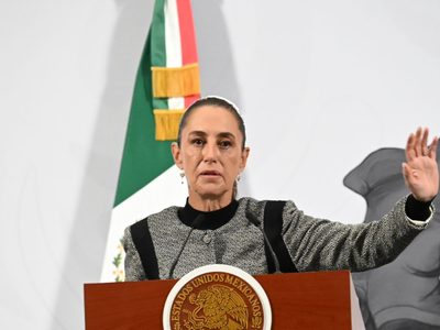 Juan Ramón de la Fuente pidió licencia temporal por intervención quirúrgica: Sheinbaum
