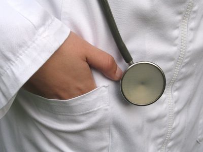 Los hospitales de Neuquén recibirán a médicos recién egresados de la UNCo