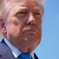 Trump amenaza el envío de remesas; alertan de “catástrofe” para México