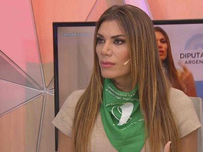 ¡Golpe bajo para Florencia de la V! Un famoso apuntó contra ella: "Biológicamente no es una mujer"