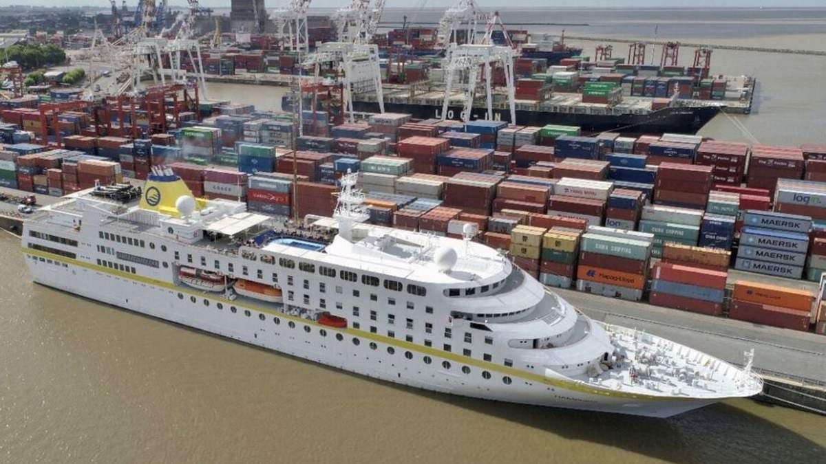 Puerto Madryn no permitió el amarre del crucero Hamburg. Fuente: (Twitter)
