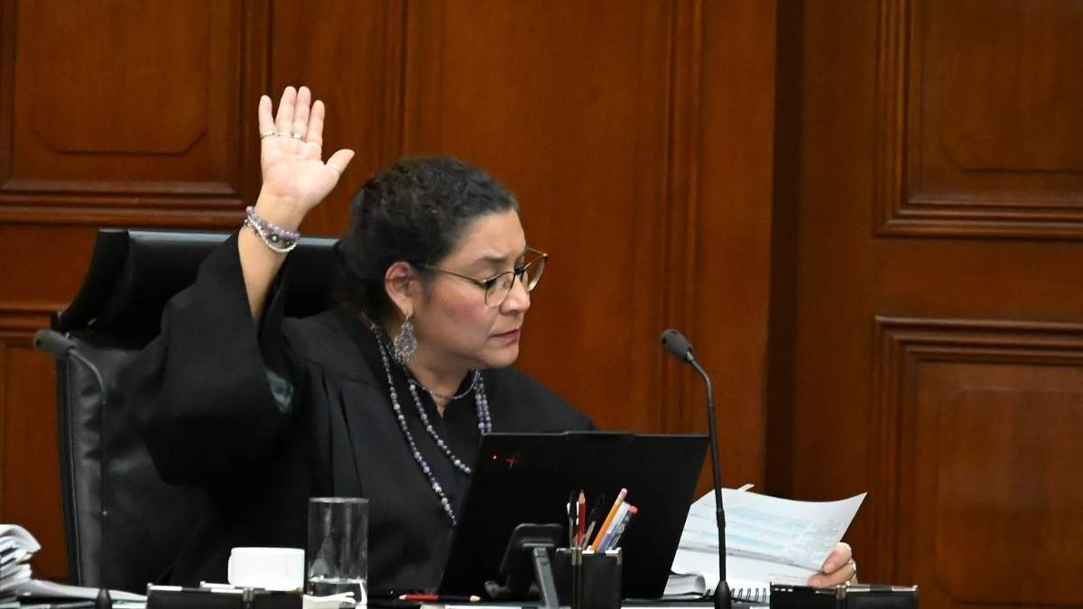 La ministra Lenia Batres