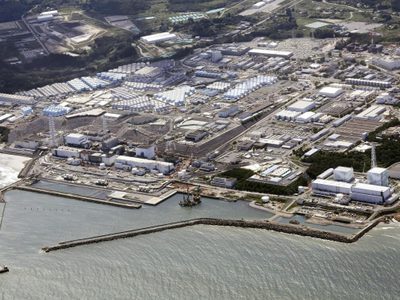 Japón trata de calmar temores chinos sobre liberación de aguas de Fukushima