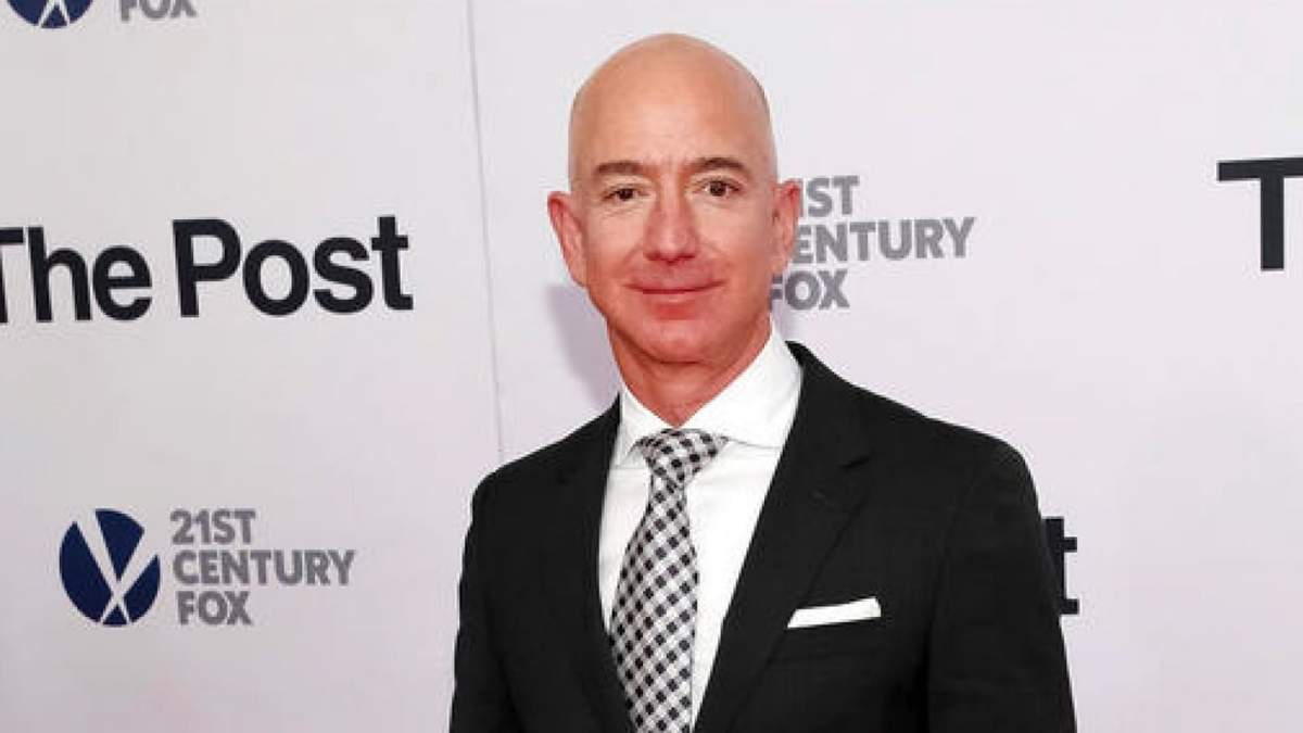 Jeff Bezos, director ejecutivo de Amazon. Fuente: (Twitter).