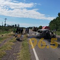 Tres personas muertas y cuatro heridas tras violento choque entre dos vehículos en la ruta 250