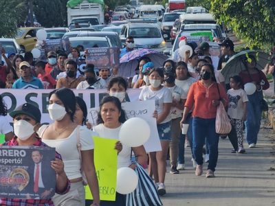 Marchan por liberación de Pedro Segura, empresario acusado de delincuencia organizada