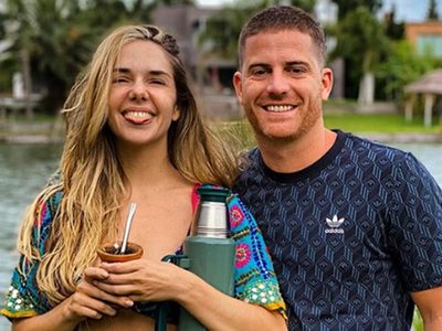 Incómodo momento: Julieta Nair Calvo tuvo una pequeña diferencia con su novio por el poliamor