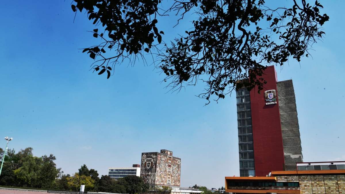 Explanada de la rectoría de la UNAM