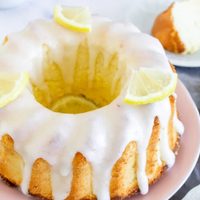 Aprovechá que los limones están baratos y hacé esta receta de budín de limón fácil y bien húmedo
