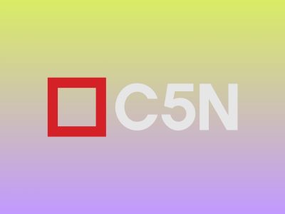 Confirmado: una periodista de C5N y una polémica figura de Telefe a los besos