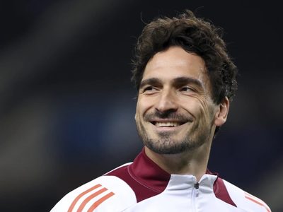 Mats Hummels, campeón del mundo con Alemania en 2014, se retirará al final de la temporada (Video)