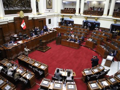 El congreso de Perú reconsiderará adelantar las elecciones