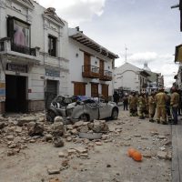 Fuerte sismo sacude costa de Ecuador, reportan cuatro muertos